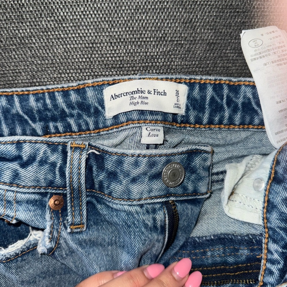 Abercrombie and Fitch High Rise Mom Jeans